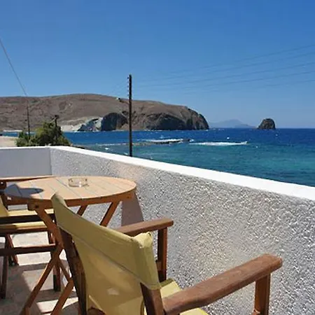 Anemoessa Rooms & Studios Milos Island