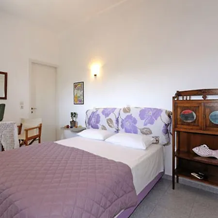 Anemoessa & Hotel 3*