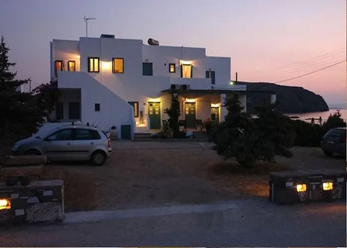 Anemoessa Rooms & Studios Hotell